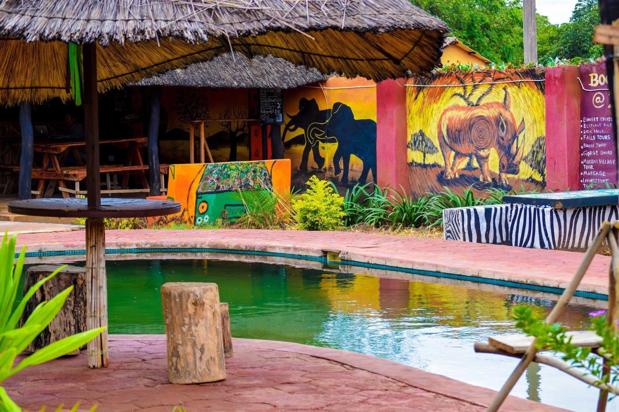 Zinga Backpackers Hotel Livingstone Ngoại thất bức ảnh